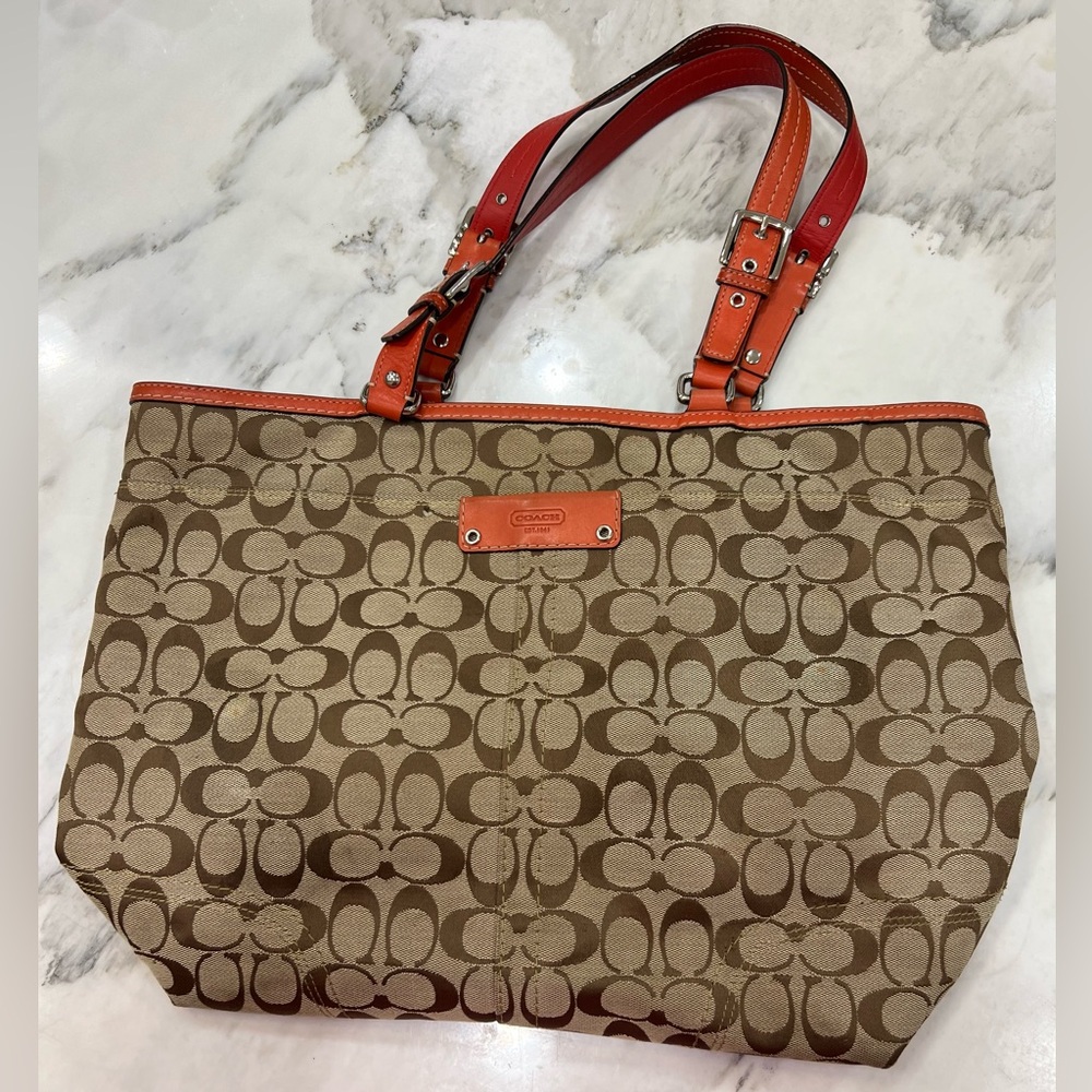 Coach Hamptons Signature Book Tote Bag – Style F13063